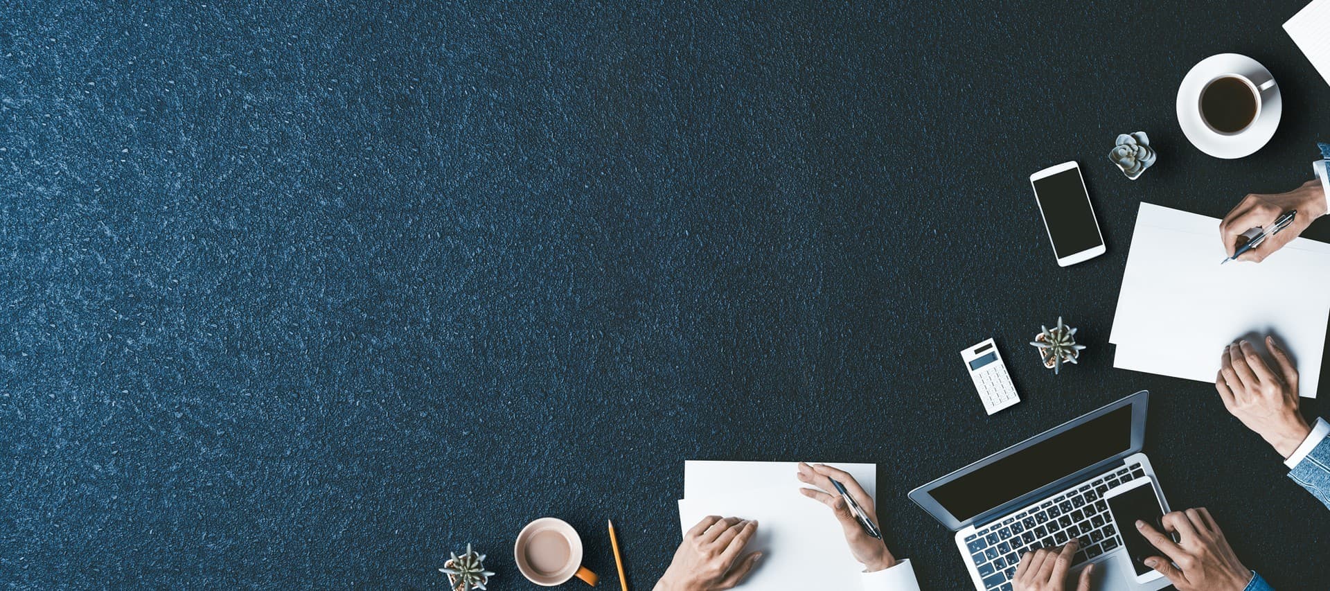 Deja tus trámites y los de tu empresa en manos de Asesoría Sel 14